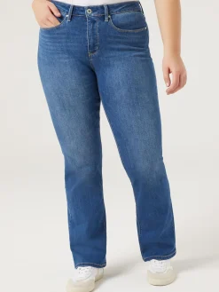 Curve Bootcut Jeans