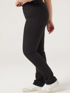 Curve Slim Straight Jeans