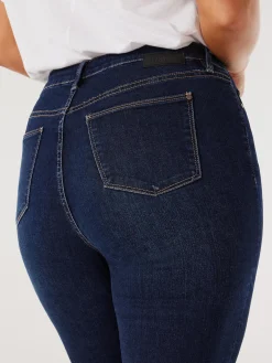 Curve Slim Straight Jeans