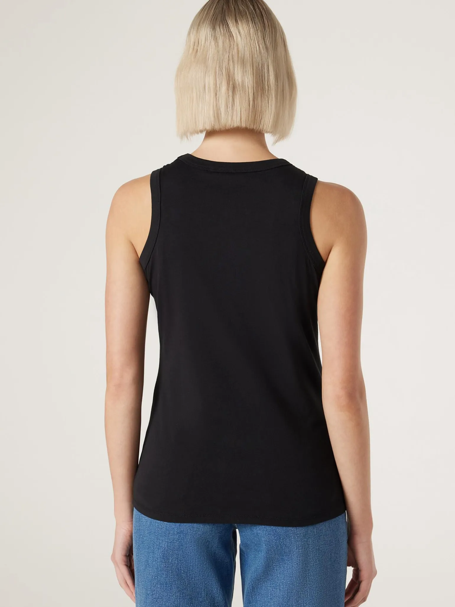 Essential Tank