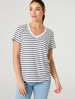 Essential V-Neck Tee