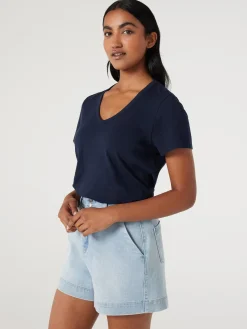 Essential V-Neck Tee