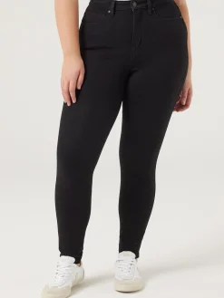 Freeform Curve Skinny Jeans