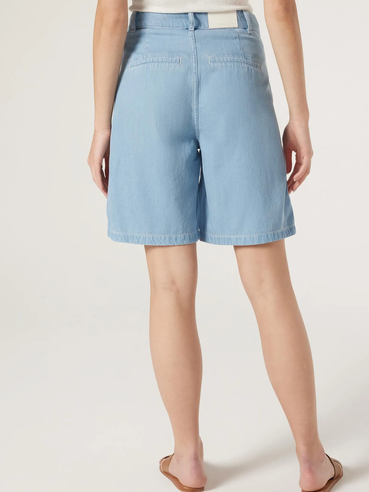 Jane J-Luxe Short