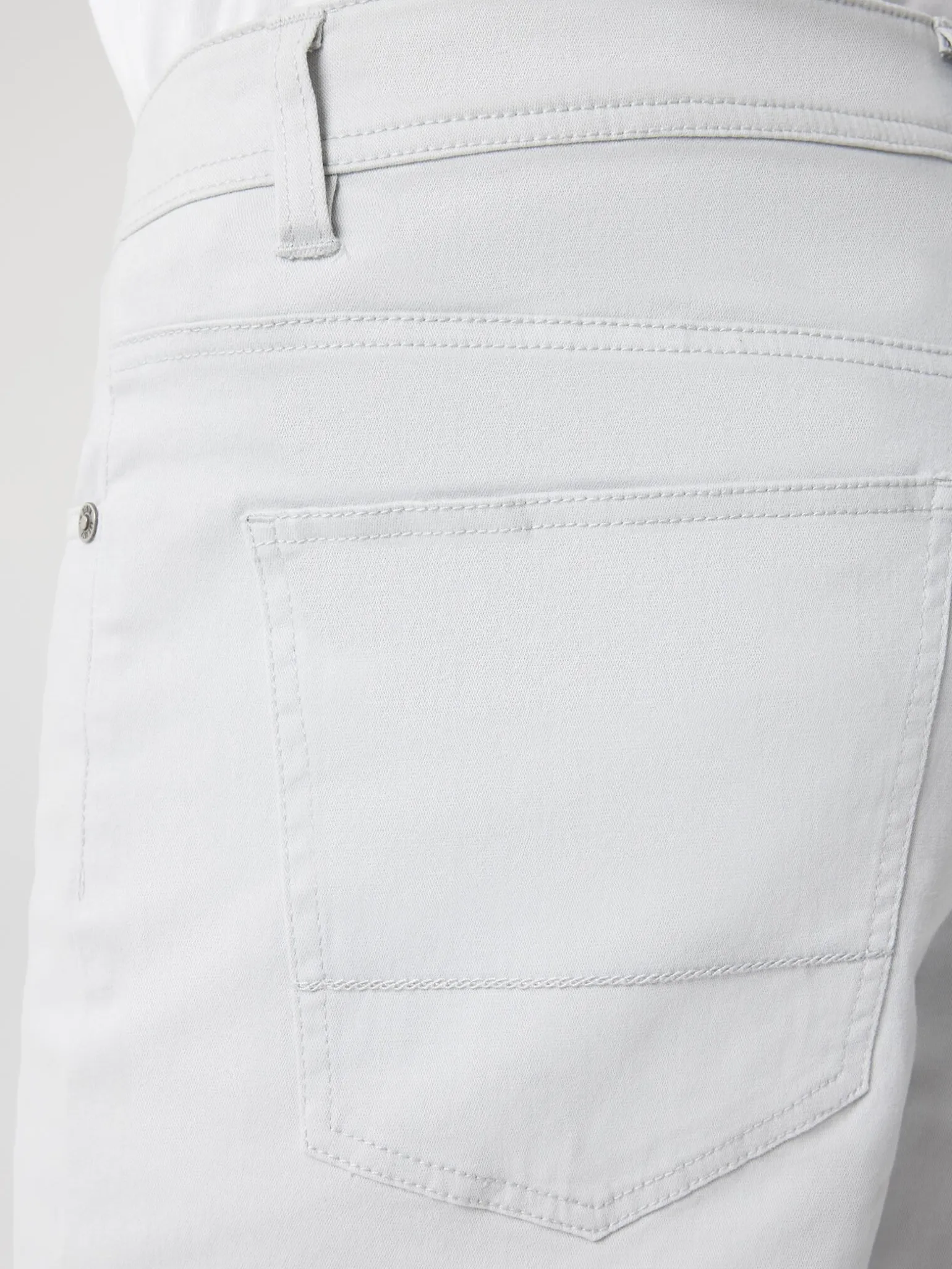 Milton 5 Pocket Short