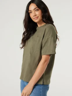 Relaxed Pocket Tee