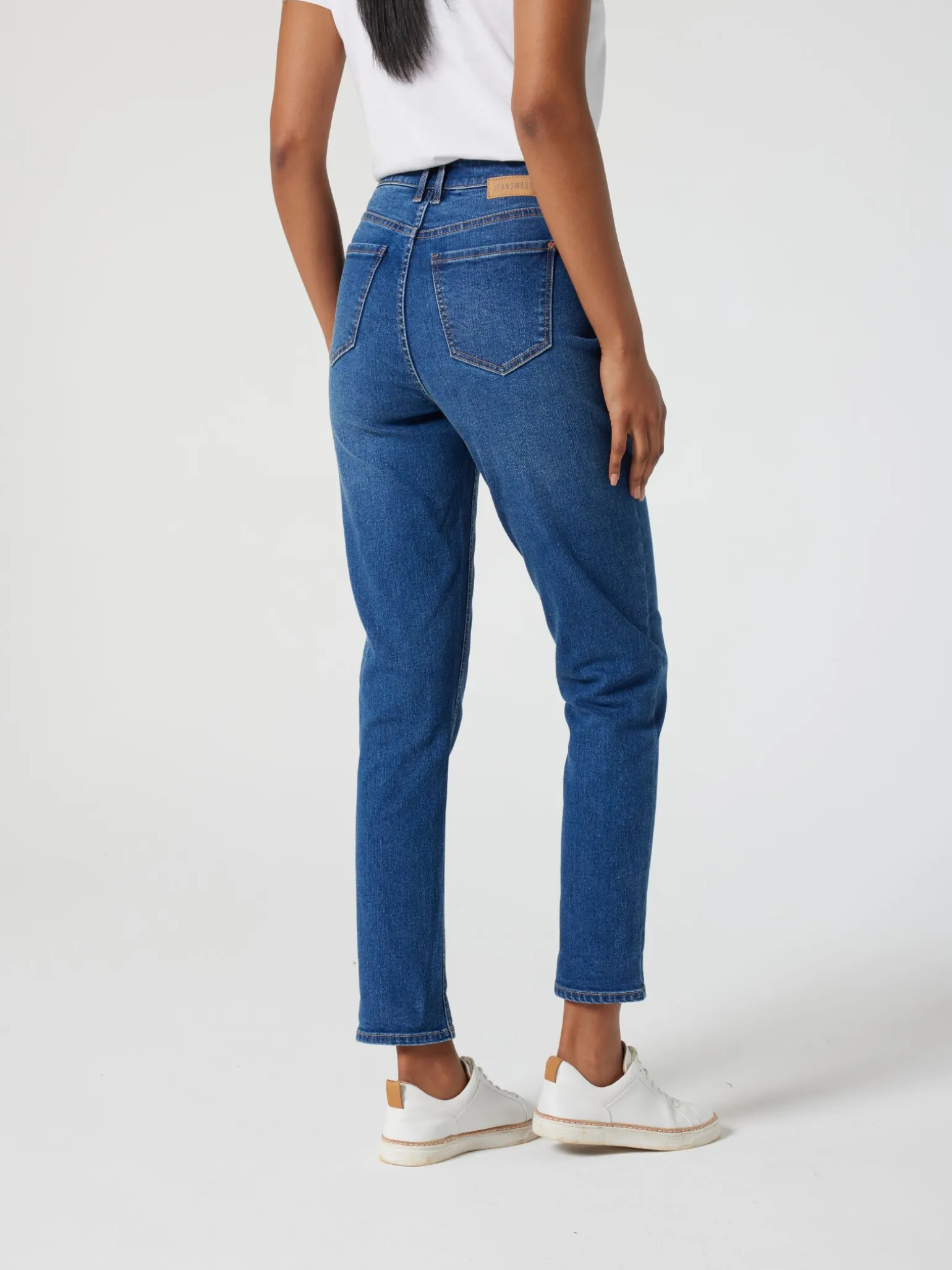 Tapered Jeans