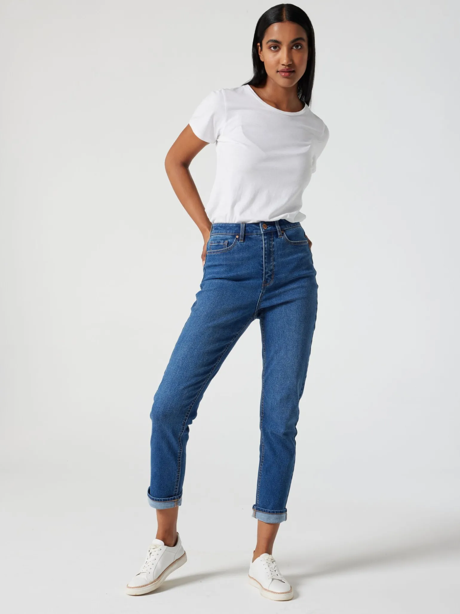 Tapered Jeans