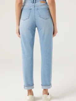 Tapered Jeans