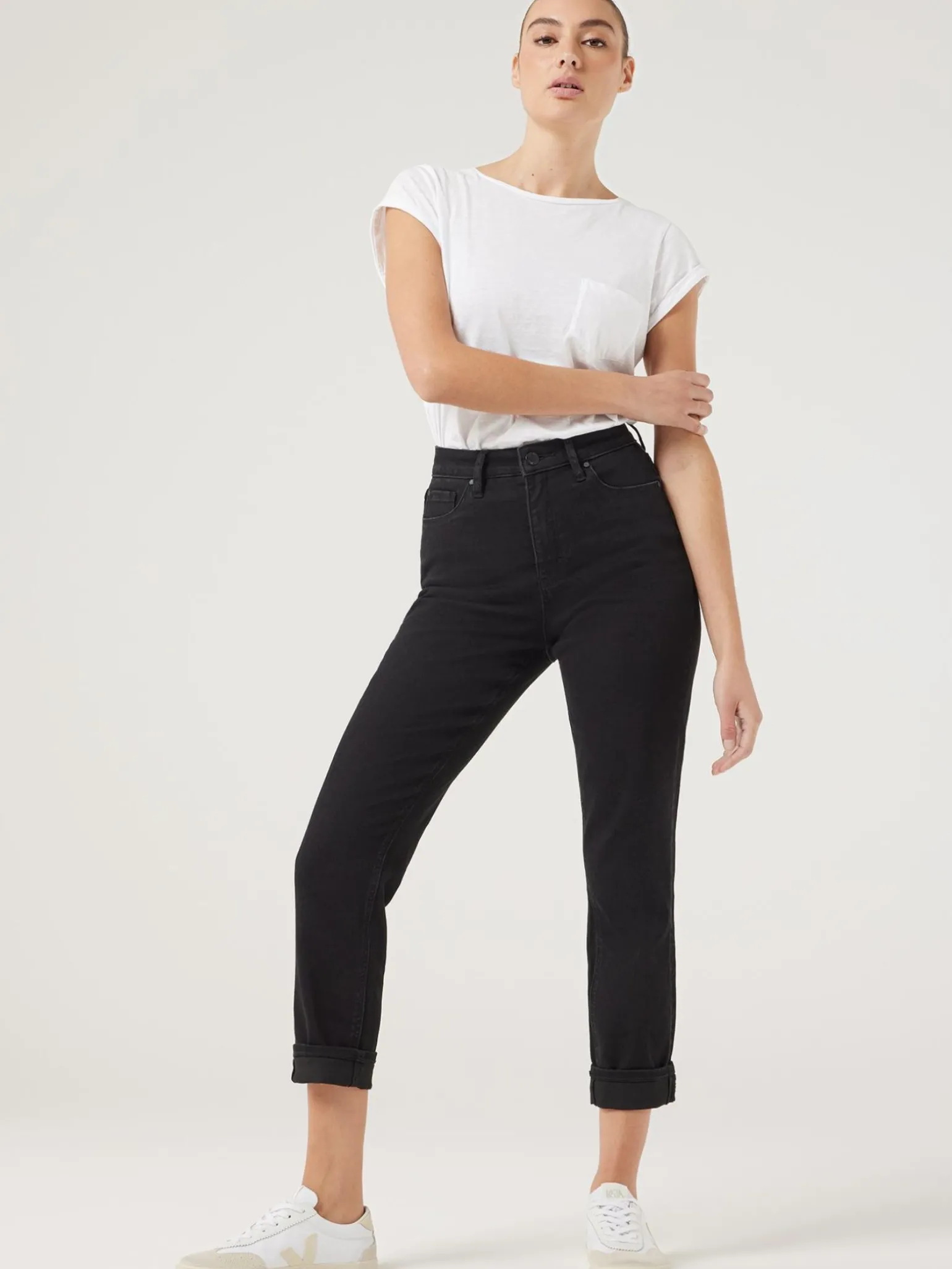 Tapered Jeans