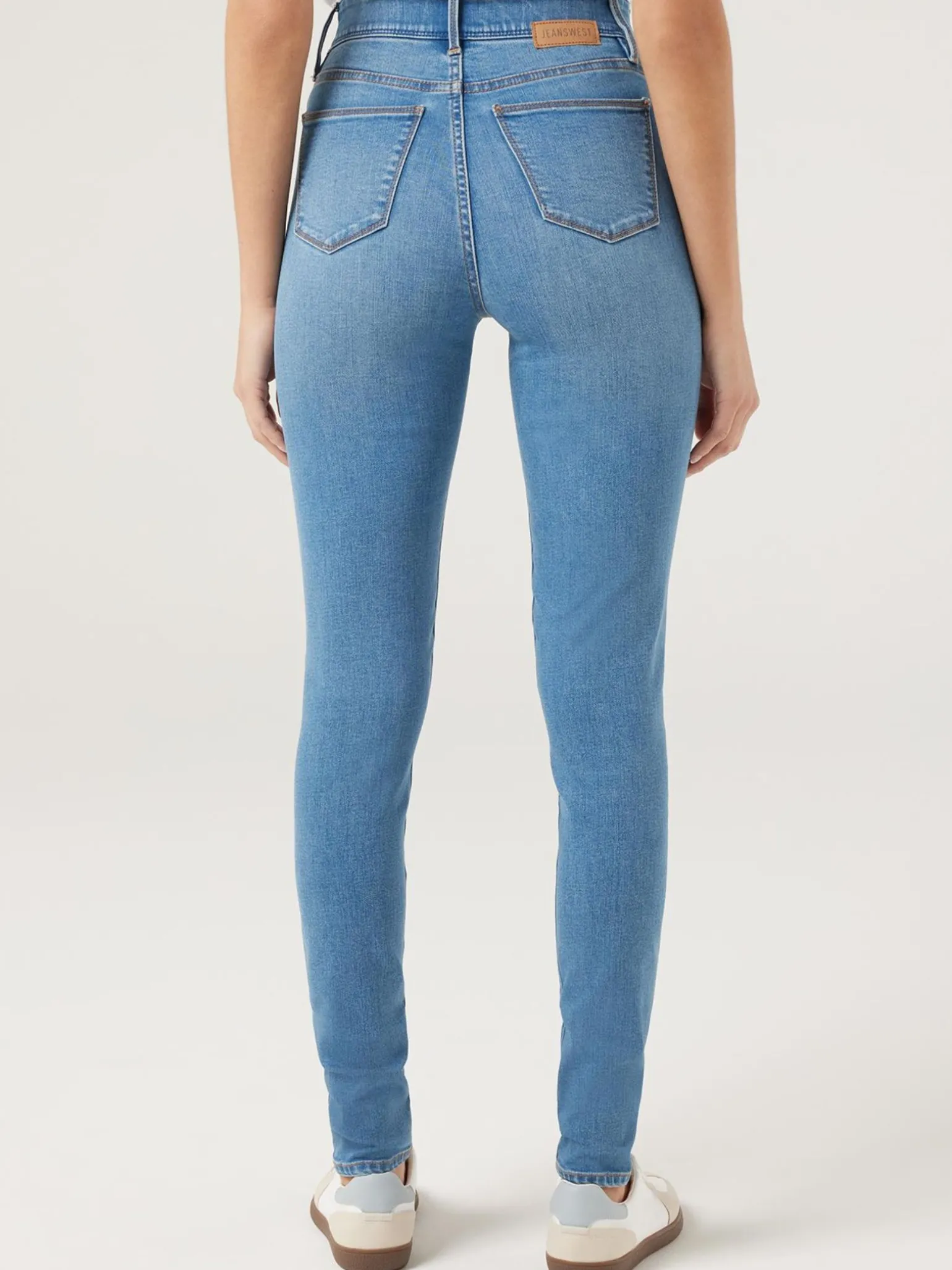 Tummy Trimmer Skinny Jeans