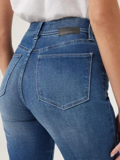 Tummy Trimmer Slim Straight Jeans